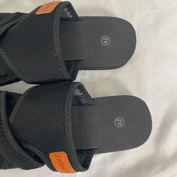 Black Mesh Fabric Strap Sport Athletic Sandals / Flip Flops EU 42 US 11.5 - Picture 3 of 6